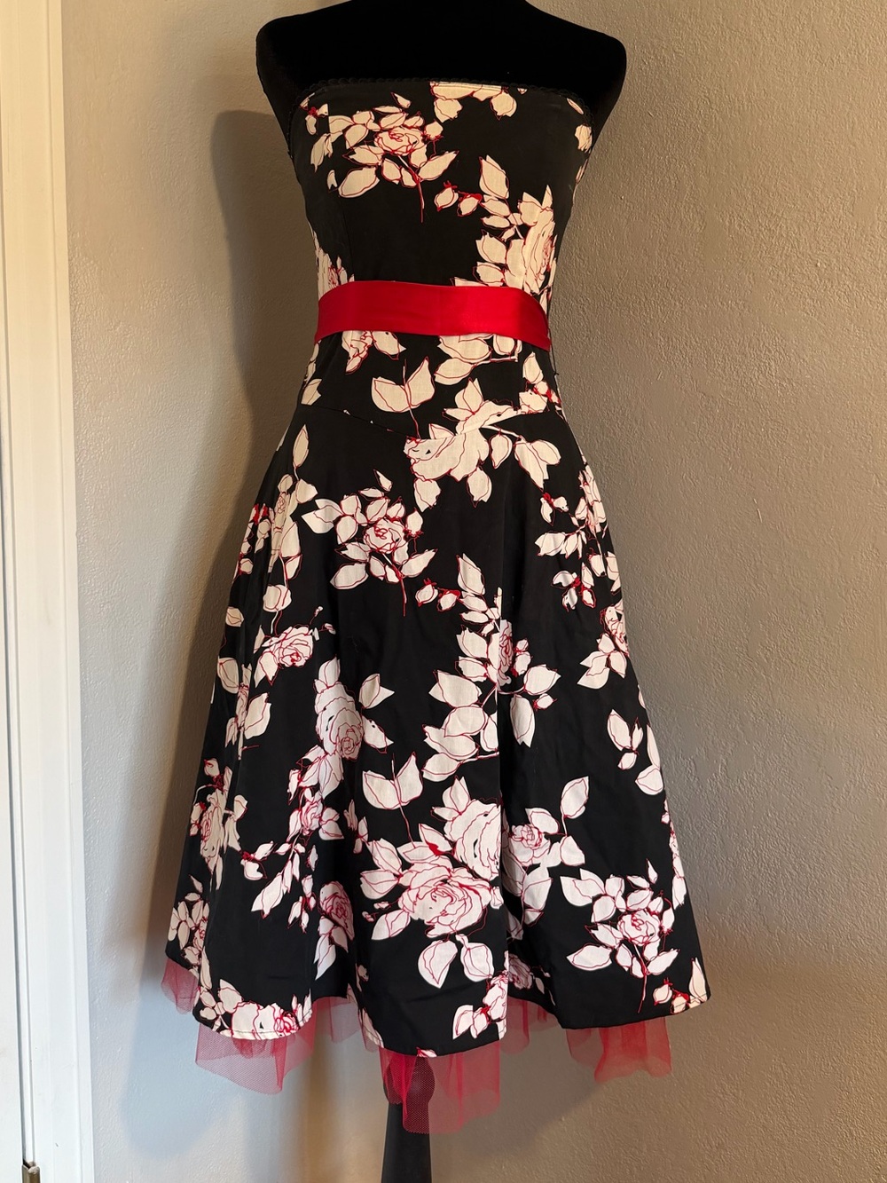 B. Darlin Vintage Style Rockabilly Floral Tulle Swing Dress Size 5/6